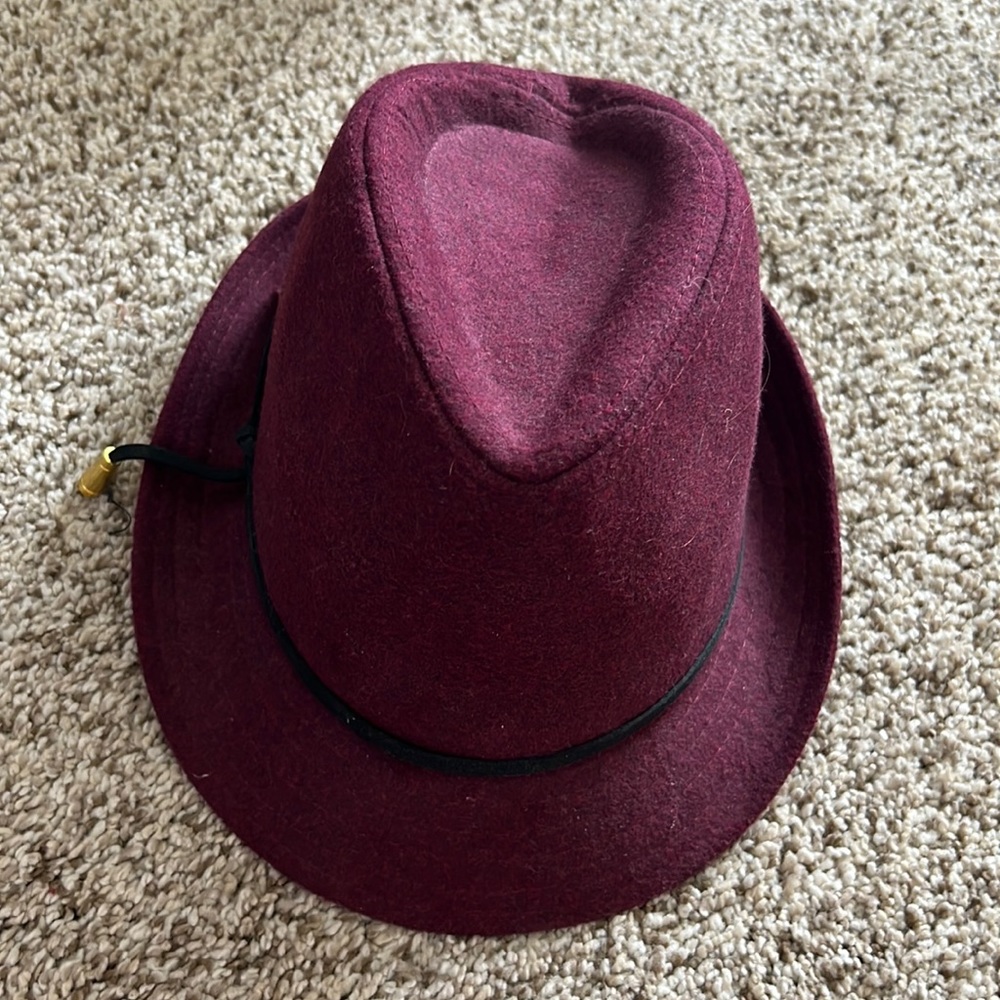 Cranberry fedora